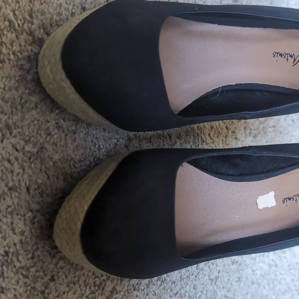NEW/Defect Michael Antonio‎ Black Suede Wedge Pumps Shoes Sz 7.5
